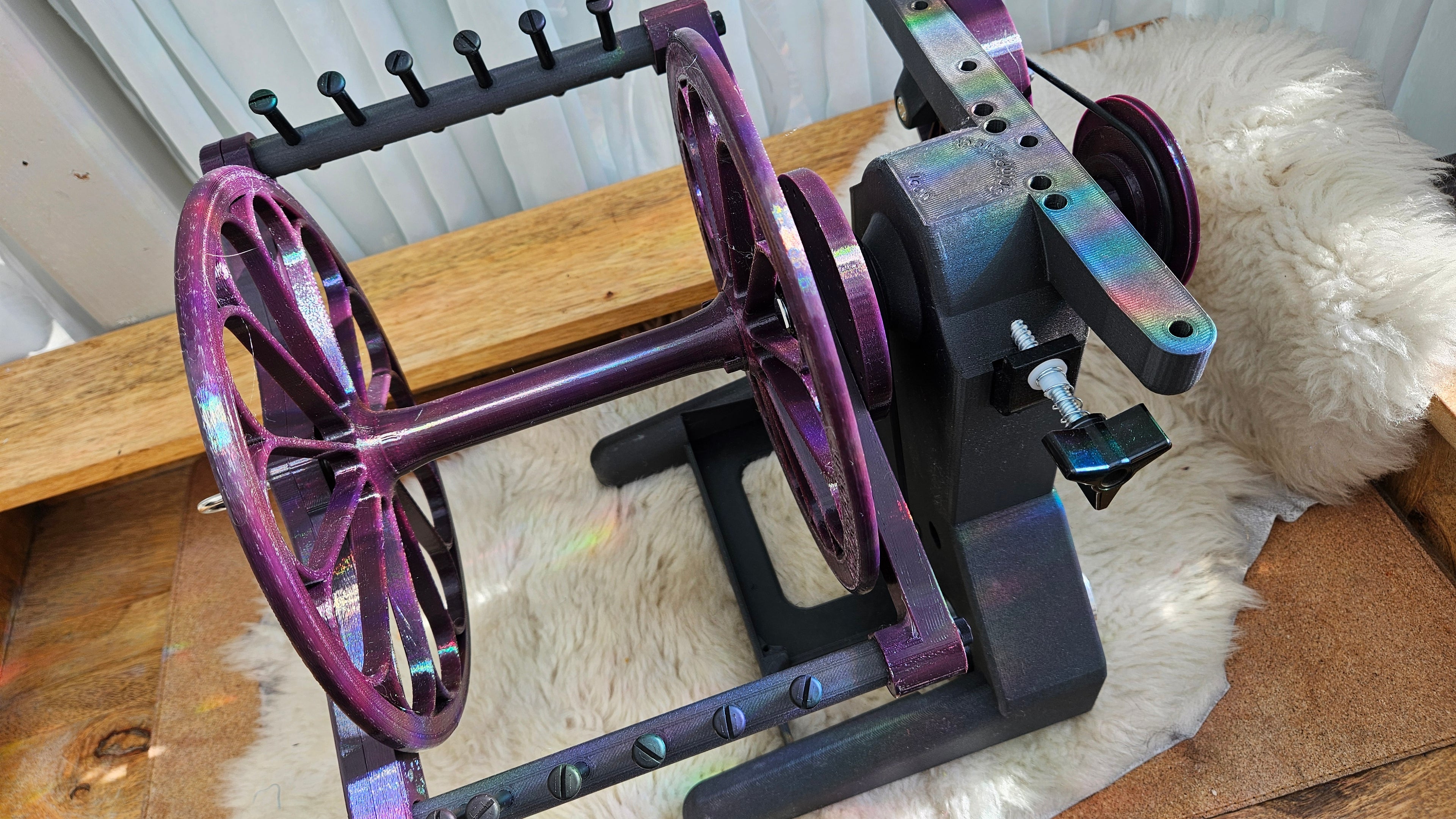 SpinPerfect ICON Electric Spinning Wheel - 30 ounce capacity