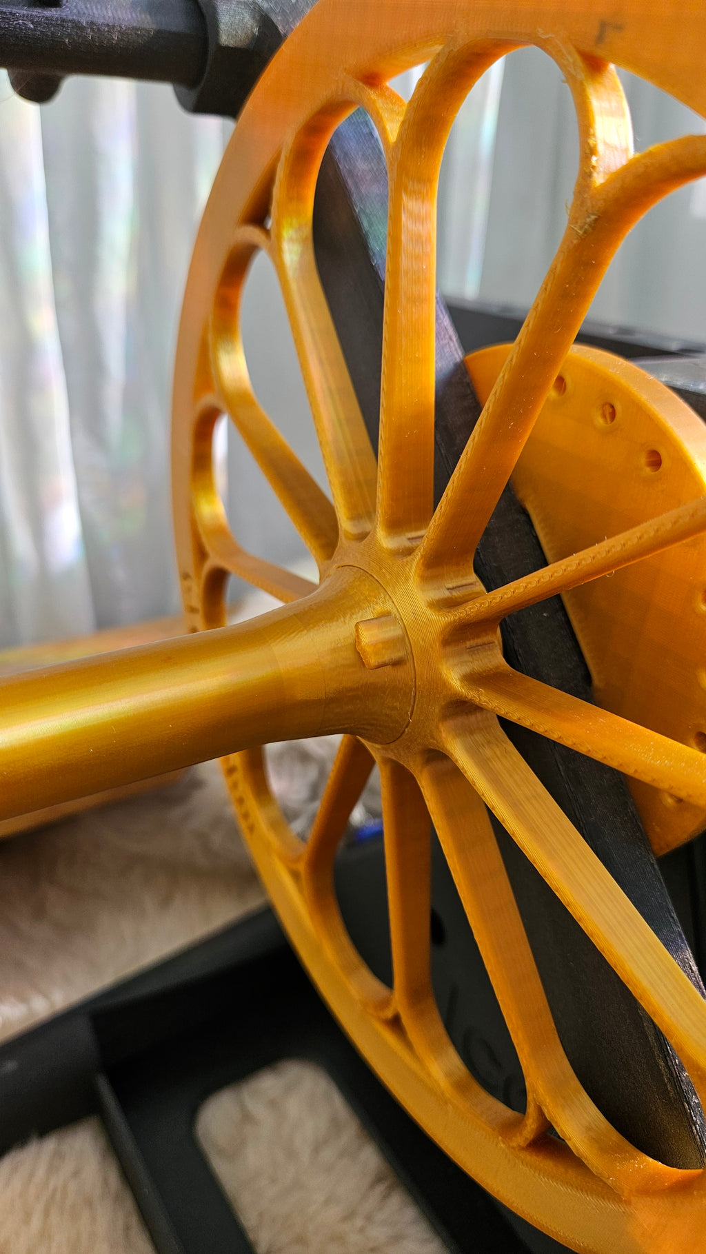 SpinPerfect ICON Electric Spinning Wheel - 64 ounce capacity