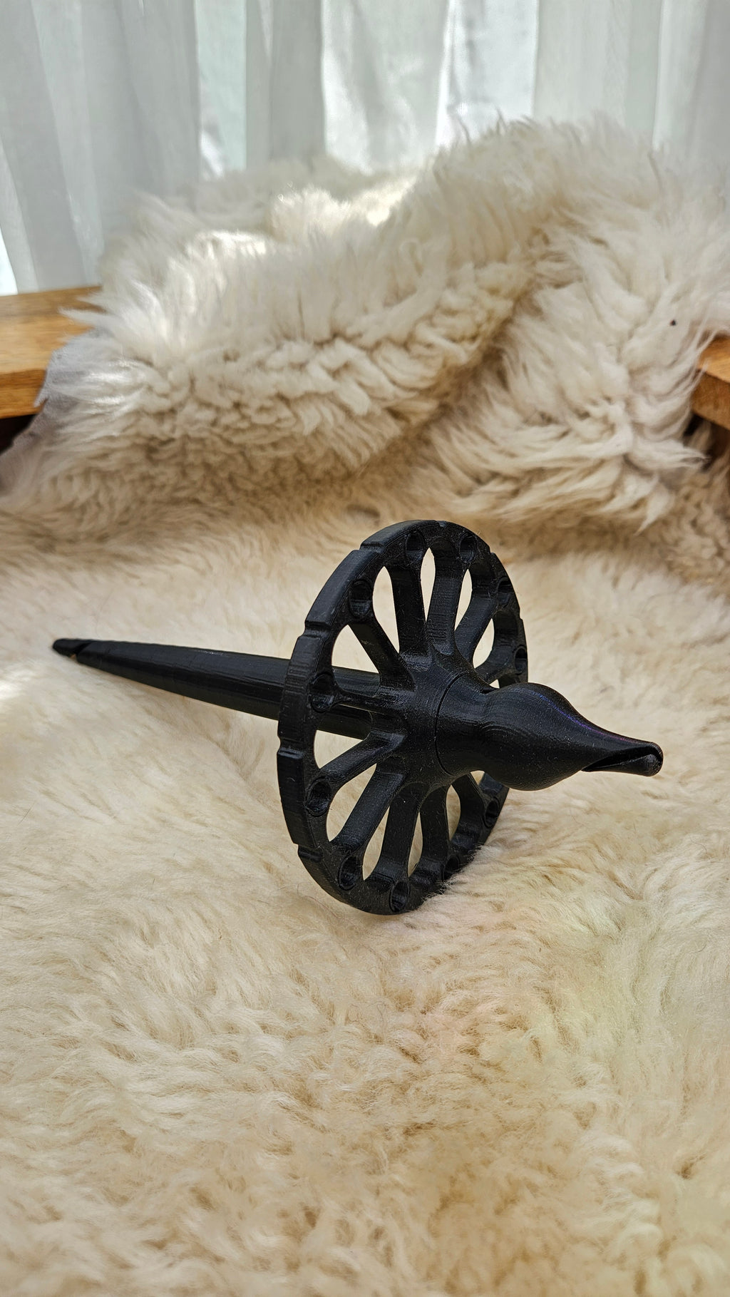 SpinPerfect Classic Small Drop Spindle (38 g)
