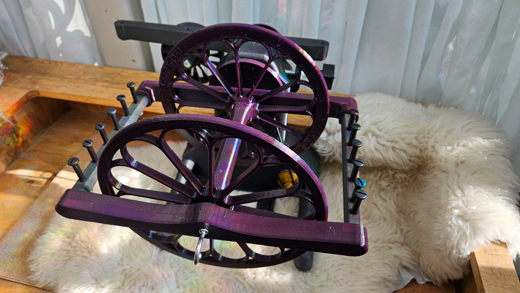 SpinPerfect ICON Electric Spinning Wheel - 30 ounce capacity