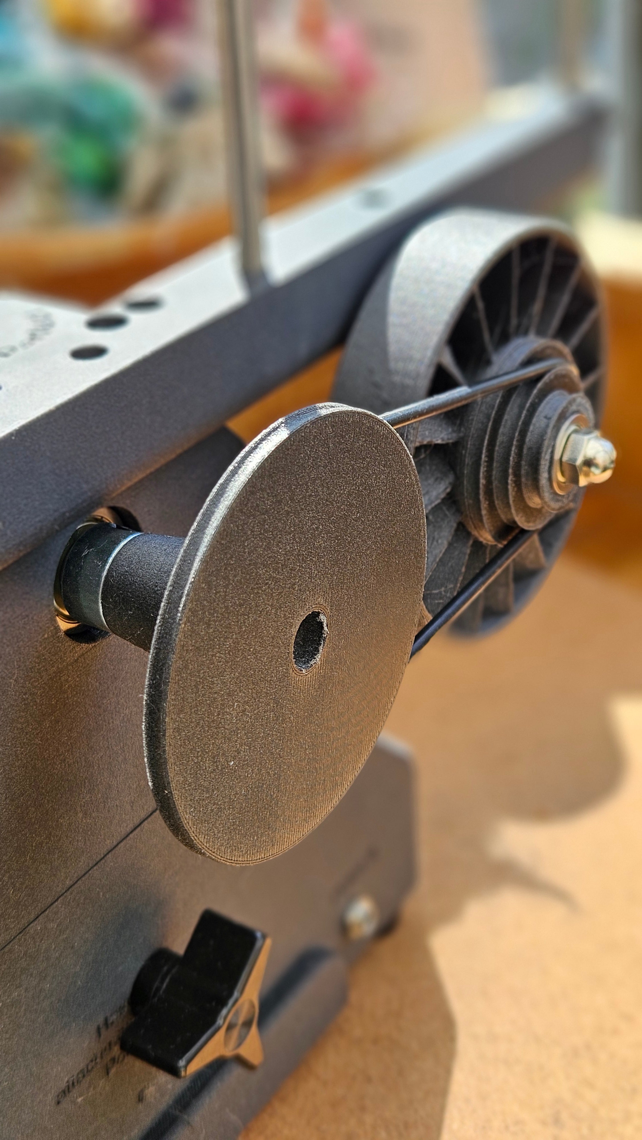 SpinPerfect ICON Electric Spinning Wheel - 8 ounce capacity