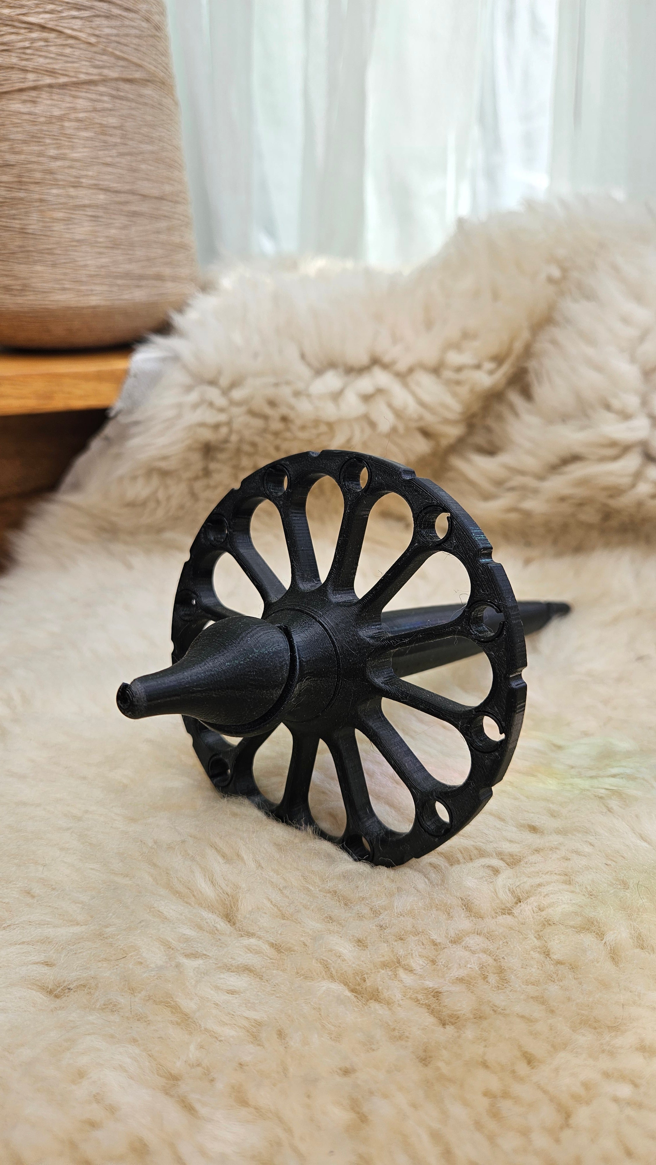 SpinPerfect Versatile Medium Drop Spindle (38 g)