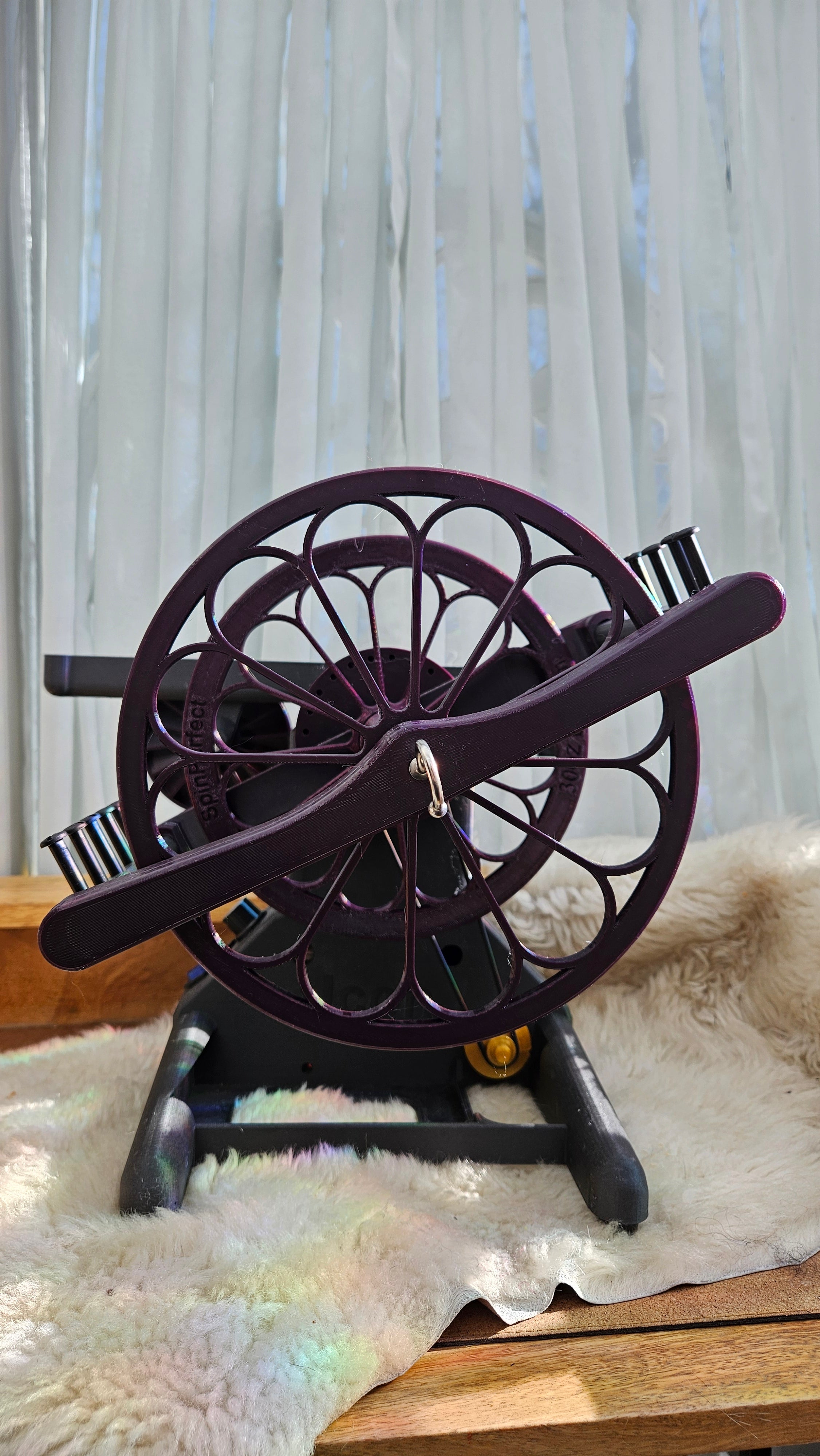 SpinPerfect ICON Electric Spinning Wheel - 30 ounce capacity